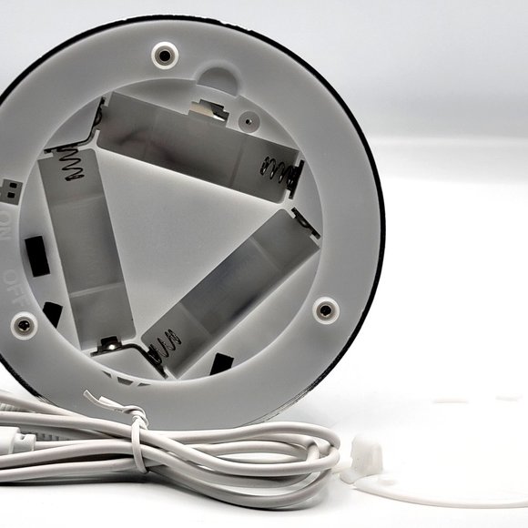 Swan Statue Figurine LED Lighted Sparkling Color Changing Snow Globe Water Lamp - Picture 8 of 9